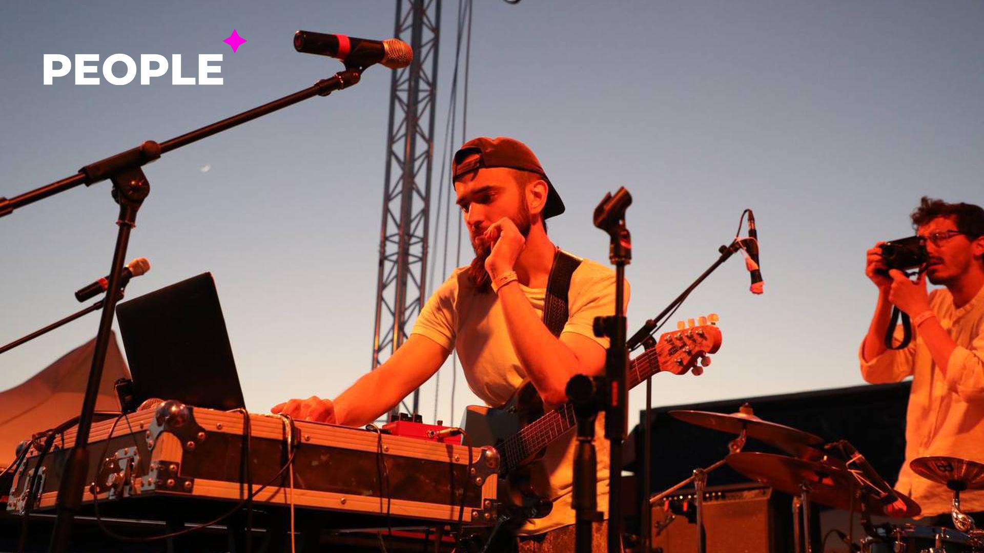В Муйнаке начался фестиваль электронной музыки «Стихия»