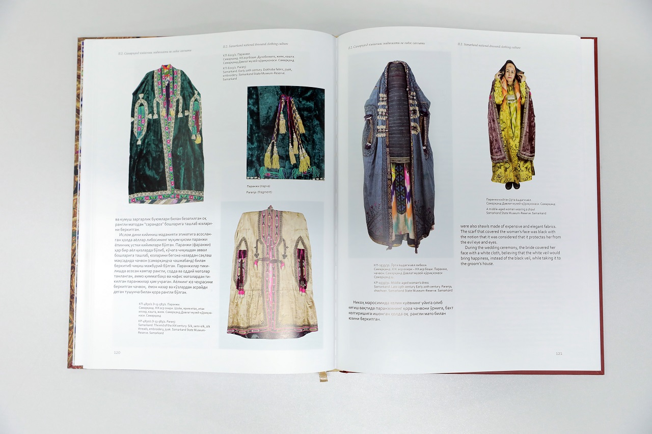 В Узбекистане издали книгу о культуре узбекской национальной одежды и редких исторических фактах