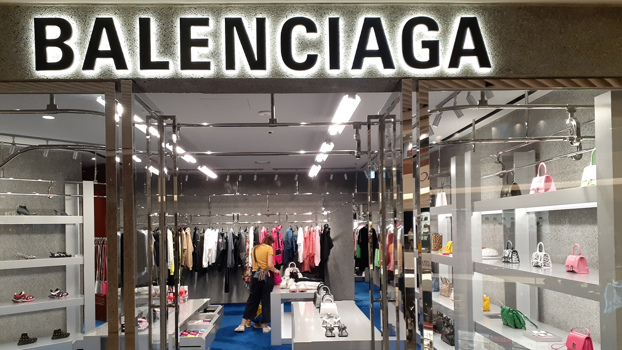 Модный дом Balenciaga «отменяют»