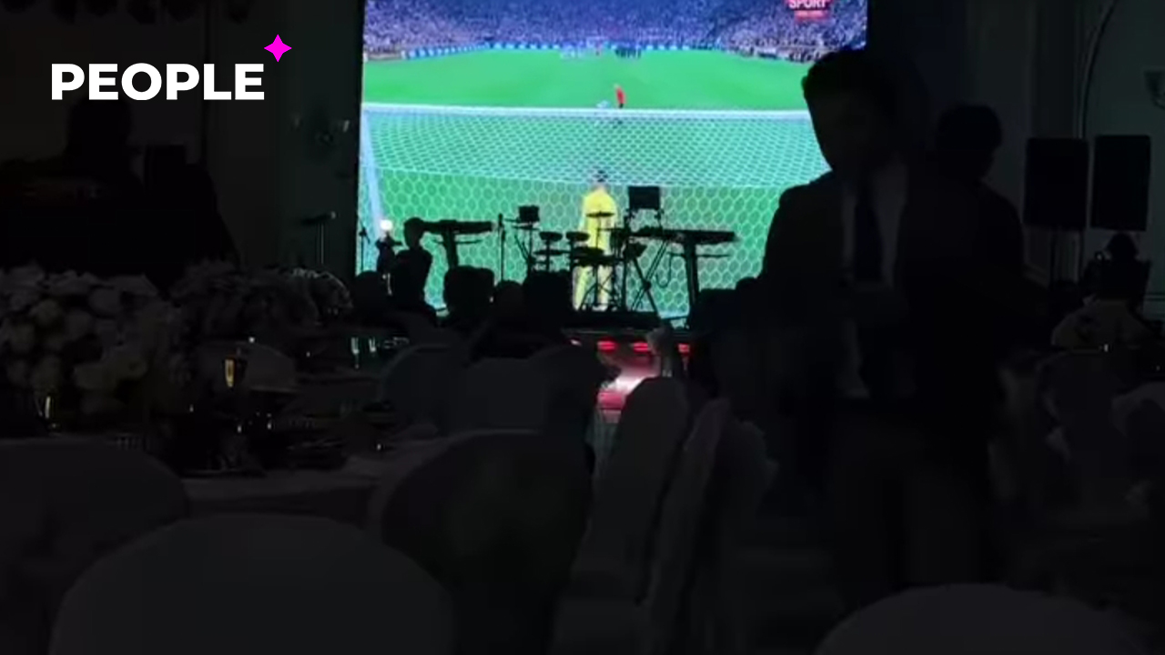 Свадьба свадьбой, а футбол по расписанию: на узбекской свадьбе гости смотрели финал ЧМ-2022